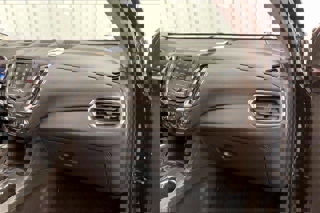 Used 2020 Chevrolet Equinox LT image 17