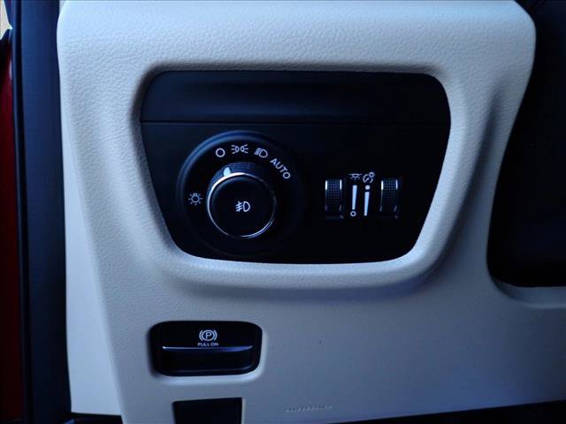 Used 2023 Jeep Grand Cherokee L Limited w/ Luxury Tech Group II AWD/4WD image 18