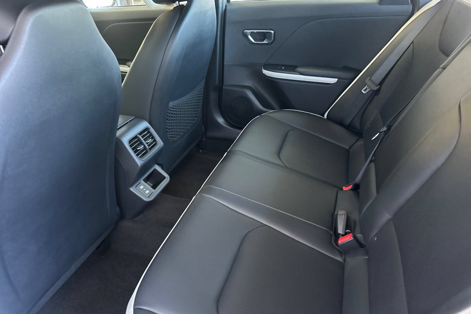 New 2026 Kia K4 GT-Line Turbo FWD image 12