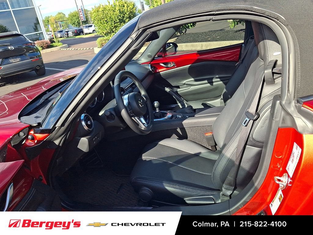 Used 2025 MAZDA MX-5 Miata Grand Touring w/ Appearance Package RWD image 19