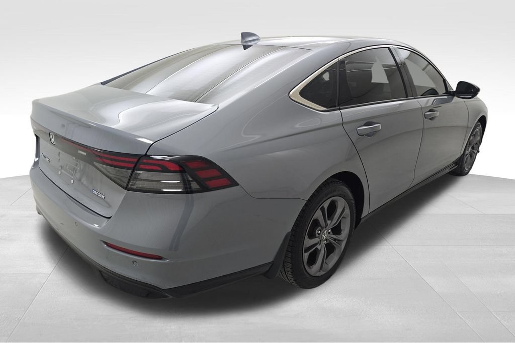 Used 2023 Honda Accord EX-L image 9