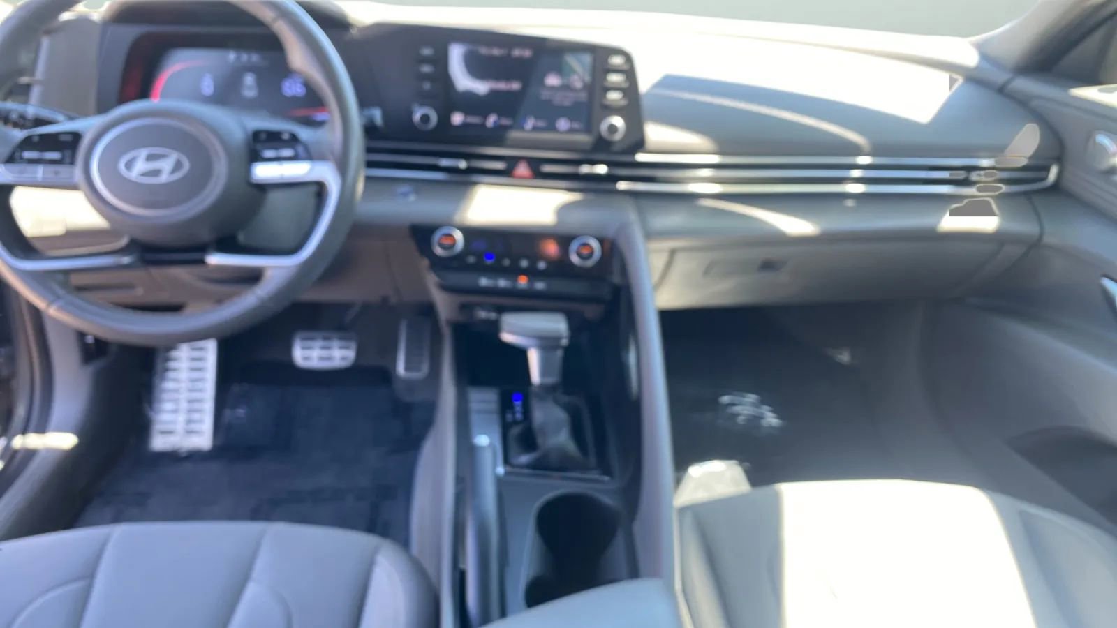 Used 2025 Hyundai Elantra Sport FWD image 20