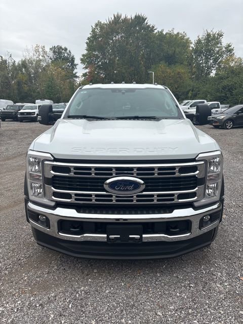 New 2026 Ford F450 XL w/ XL Chrome Package image 3