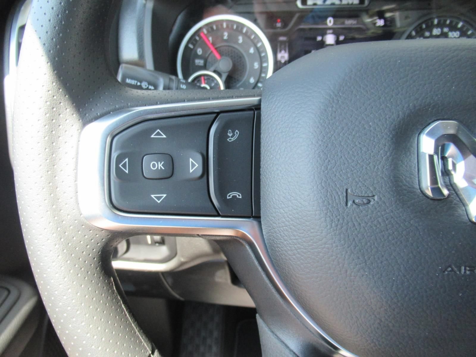 New 2026 RAM 1500 Express AWD/4WD image 26