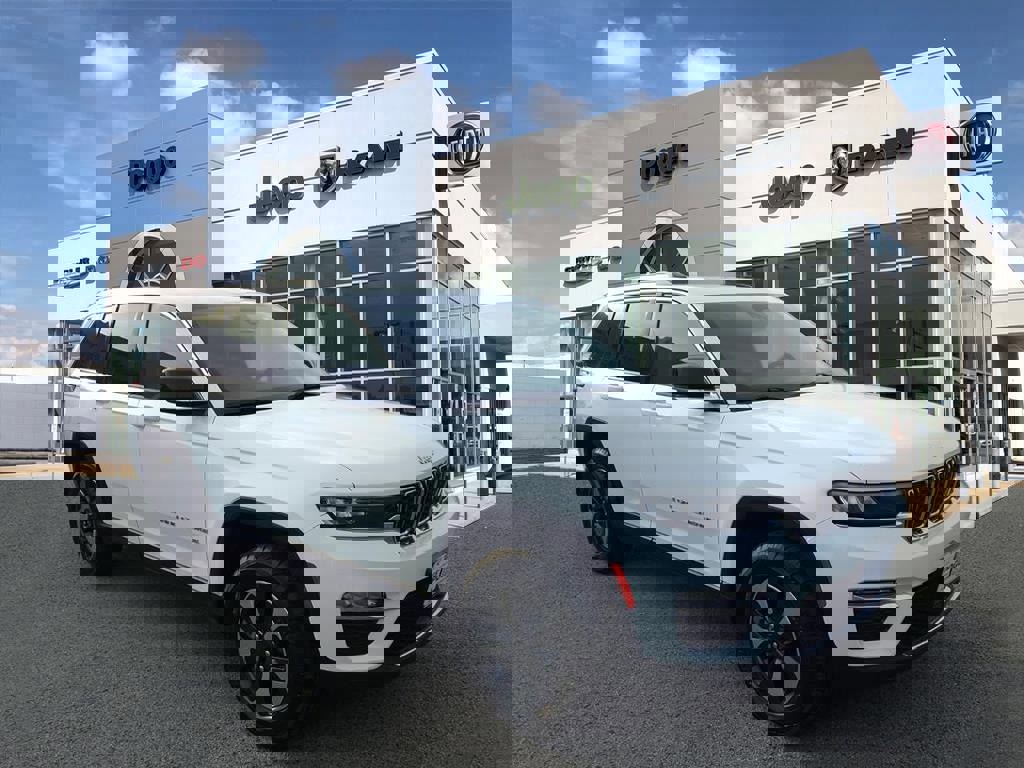 Used 2023 Jeep Grand Cherokee 4WD 4xe