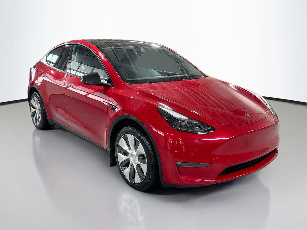 Used 2022 Tesla Model Y Long Range image 3