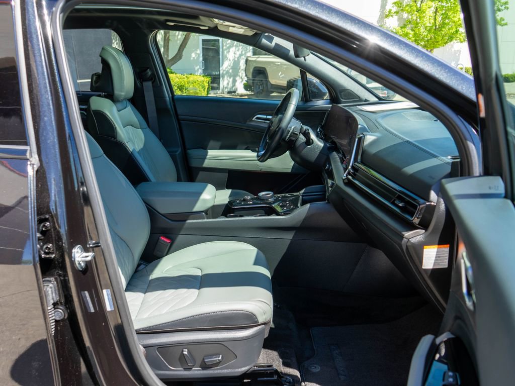 Certified 2025 Kia Sportage X-Line Prestige AWD/4WD image 10