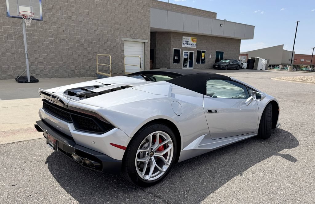 Used 2018 Lamborghini Huracan LP 580-2 RWD image 9
