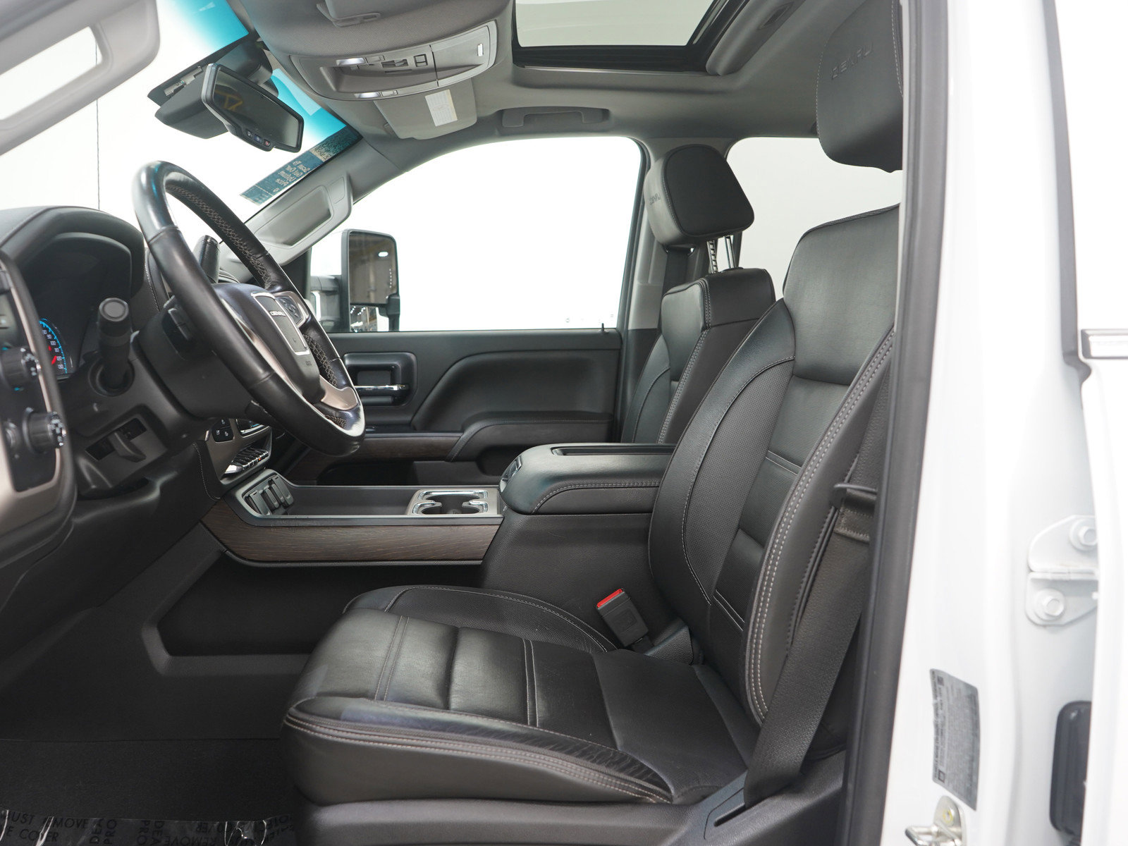 Used 2019 GMC Sierra 3500 Denali w/ Duramax Plus Package image 24