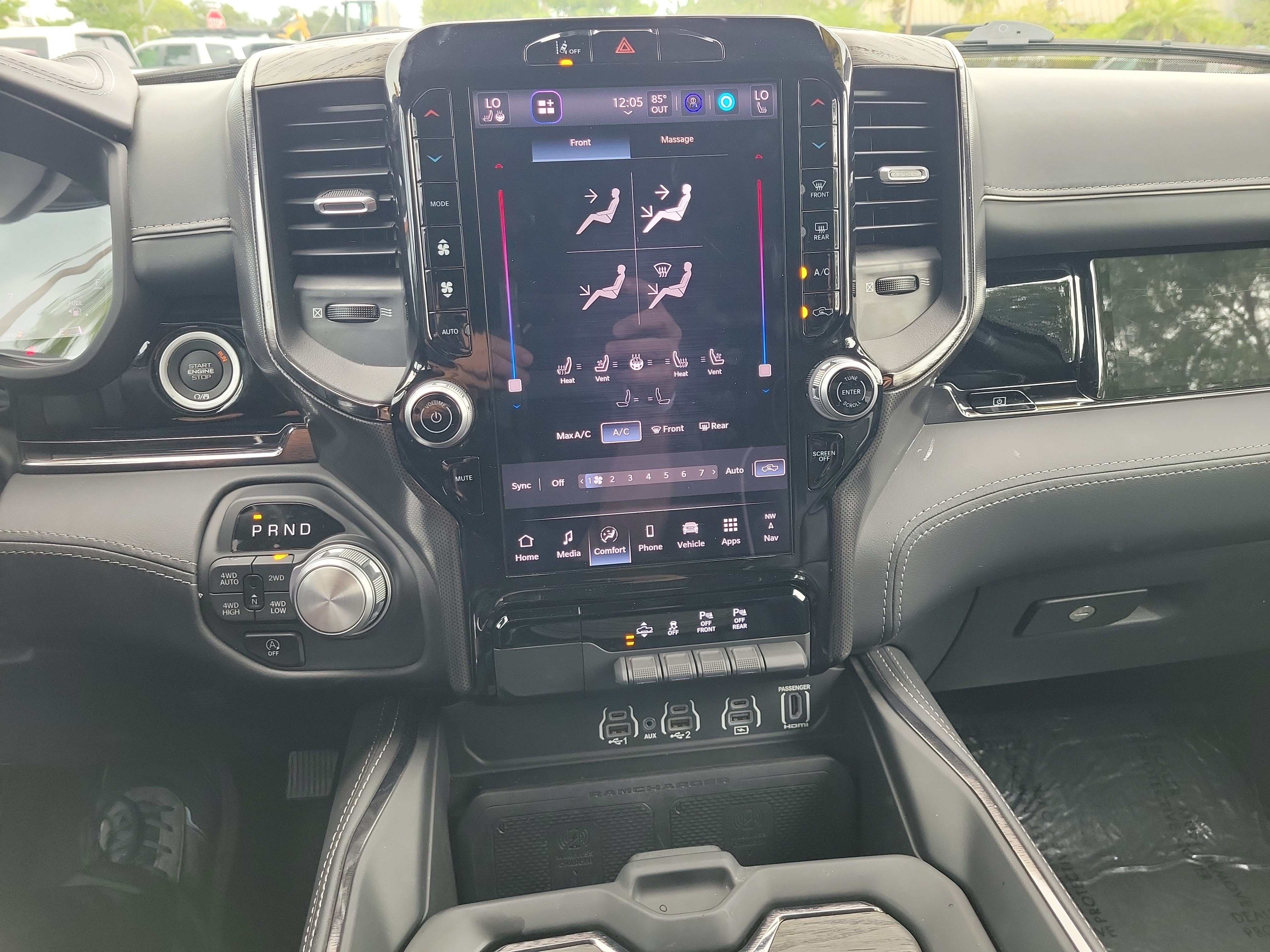 Used 2025 RAM 1500 Limited AWD/4WD image 26