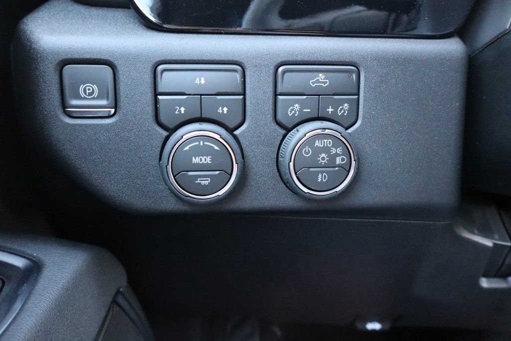 New 2026 Chevrolet Silverado 3500 LT image 13