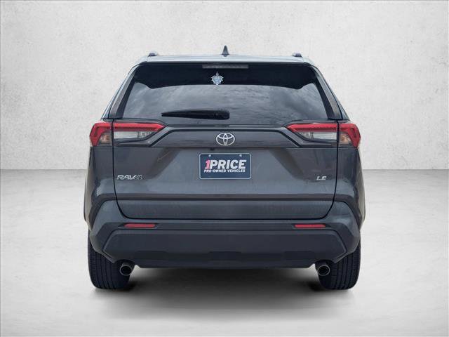 Used 2020 Toyota RAV4 LE FWD image 6