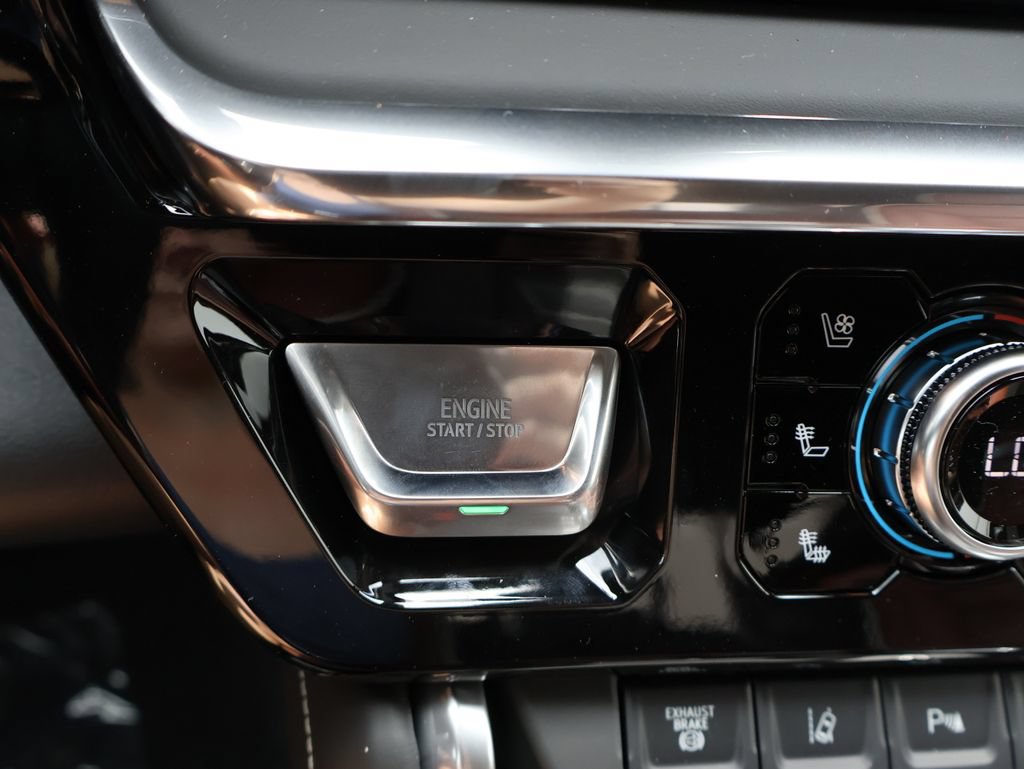 New 2026 GMC Sierra 3500 Denali Ultimate AWD/4WD image 25