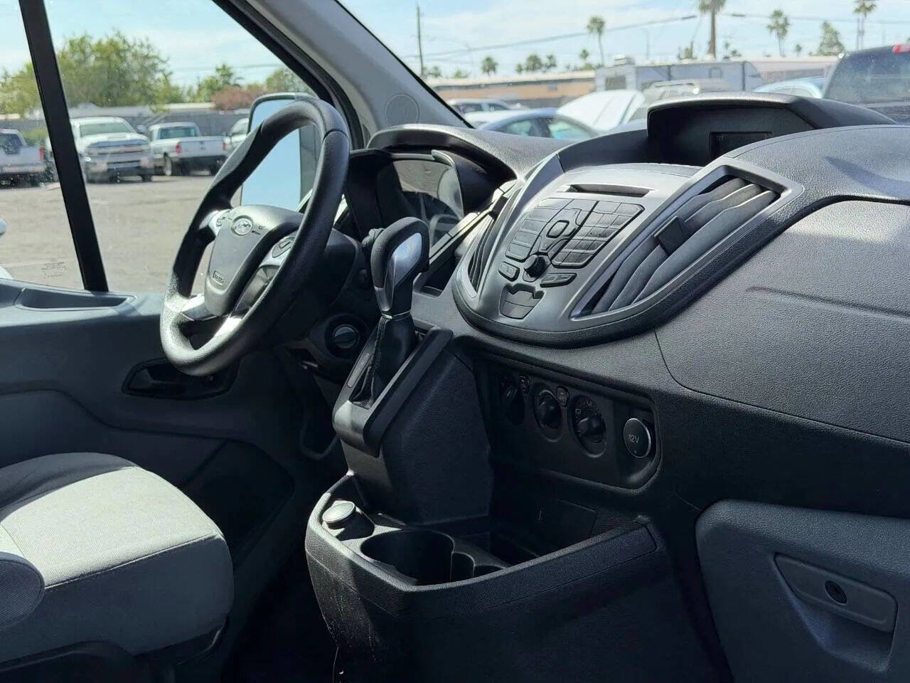 Used 2018 Ford Transit 350 XLT RWD image 29