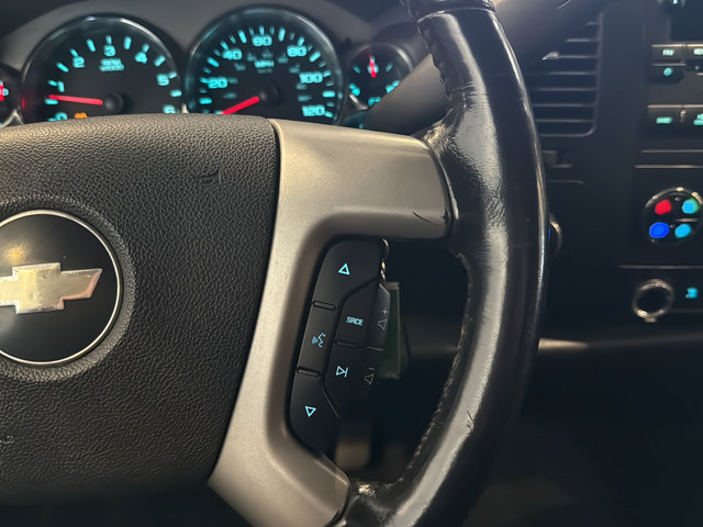 Used 2007 Chevrolet Silverado 1500 LT w/ 1LT Convenience Package AWD/4WD image 25