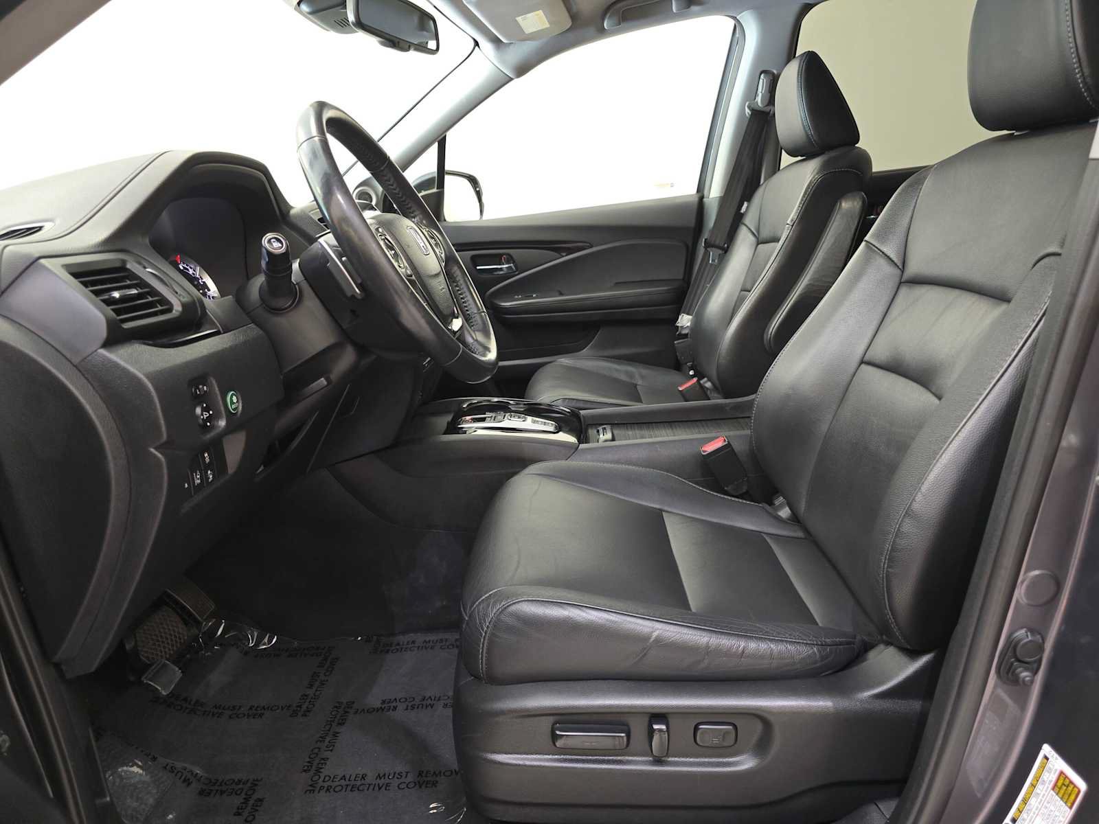 Used 2017 Honda Pilot Touring image 22