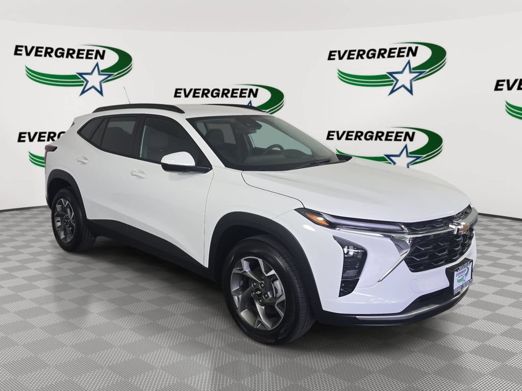 New 2026 Chevrolet Trax LT w/ LT Convenience Package FWD image 3