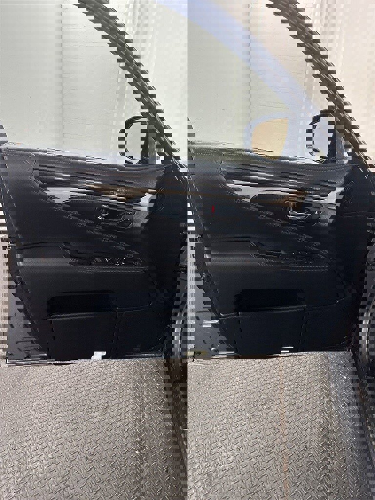 Used 2015 Lexus LS 460 L image 8