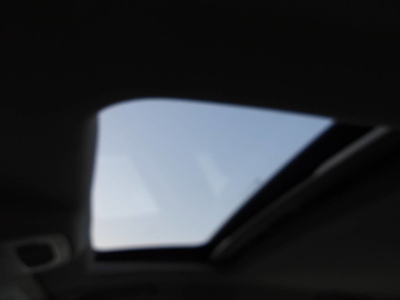 Used 2012 Buick Regal Premium image 41