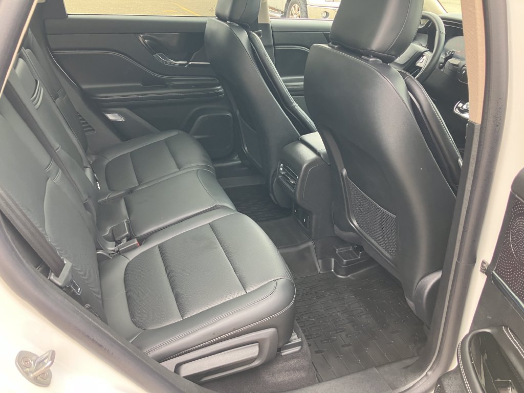 Used 2025 Lincoln Corsair AWD w/ Equipment Group 101A image 18