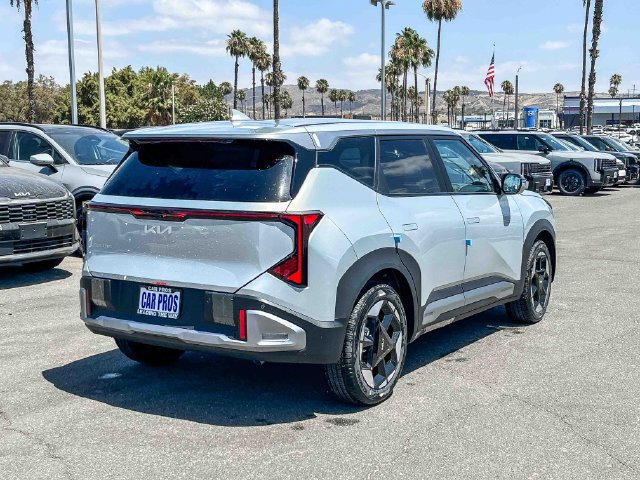 New 2027 Kia Seltos EX FWD image 14