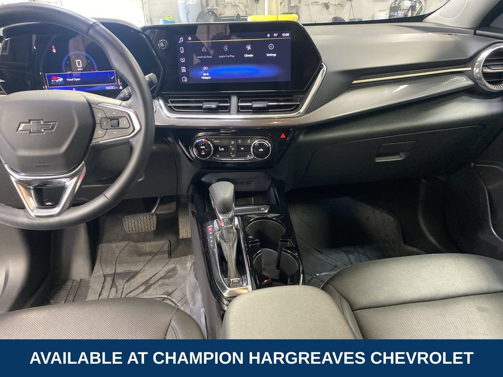 Used 2025 Chevrolet Trax ACTIV w/ Driver Confidence Package FWD image 27
