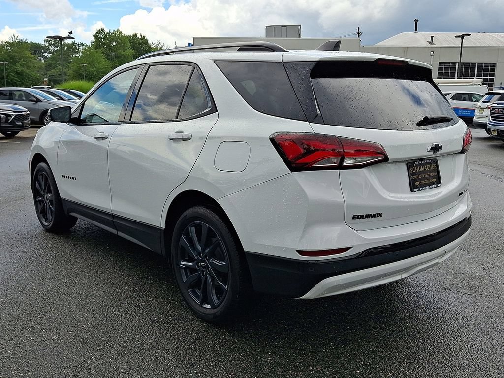 Certified 2024 Chevrolet Equinox RS w/ RS Leather Package AWD/4WD image 4