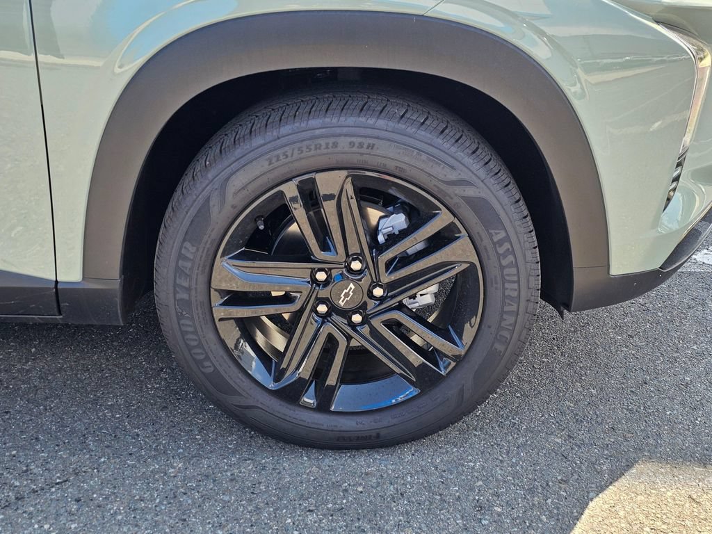 New 2026 Chevrolet Trax ACTIV w/ Sunroof Package FWD image 9