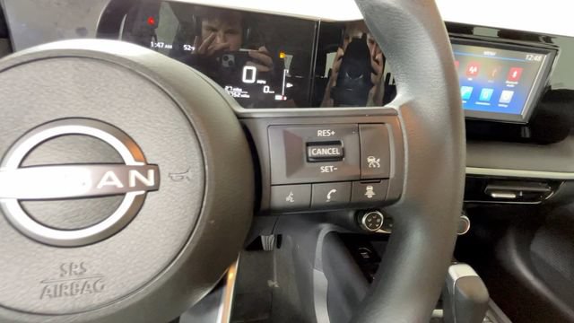 Used 2025 Nissan Kicks S FWD image 23