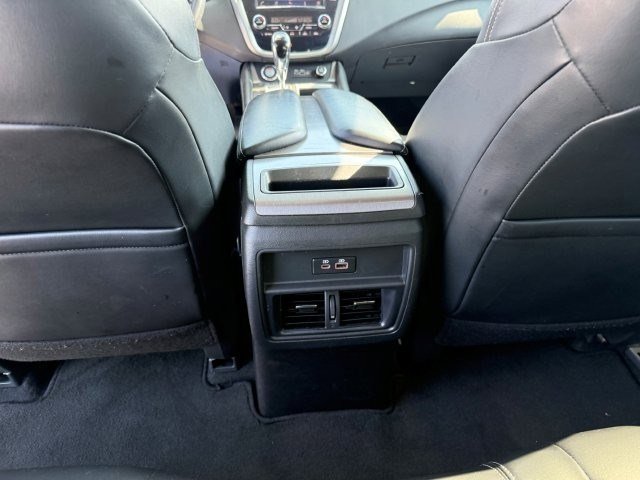 Used 2023 Nissan Murano SV image 13