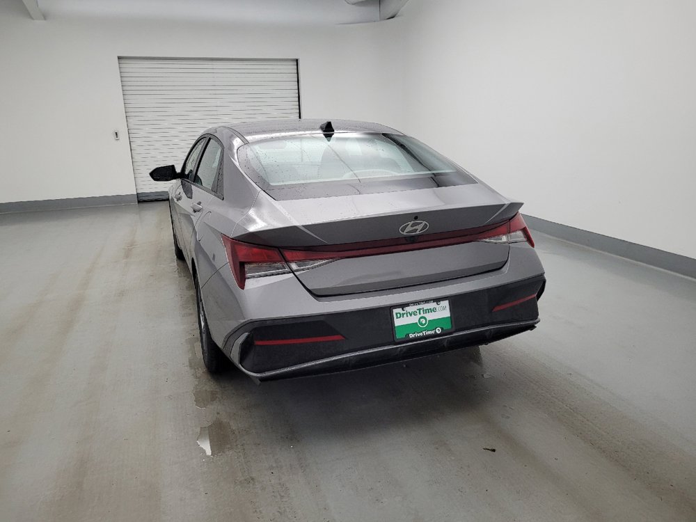 Used 2024 Hyundai Elantra SEL FWD image 6