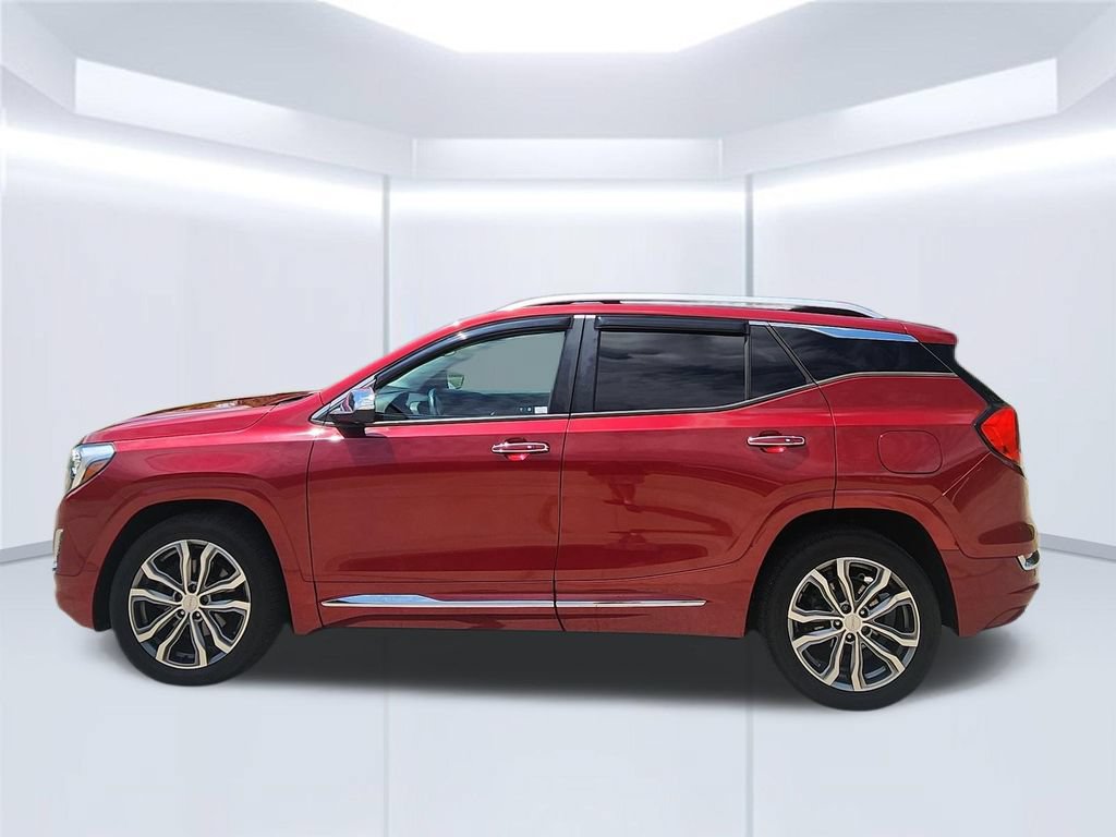 Used 2019 GMC Terrain Denali w/ Advanced Safety Package FWD image 8