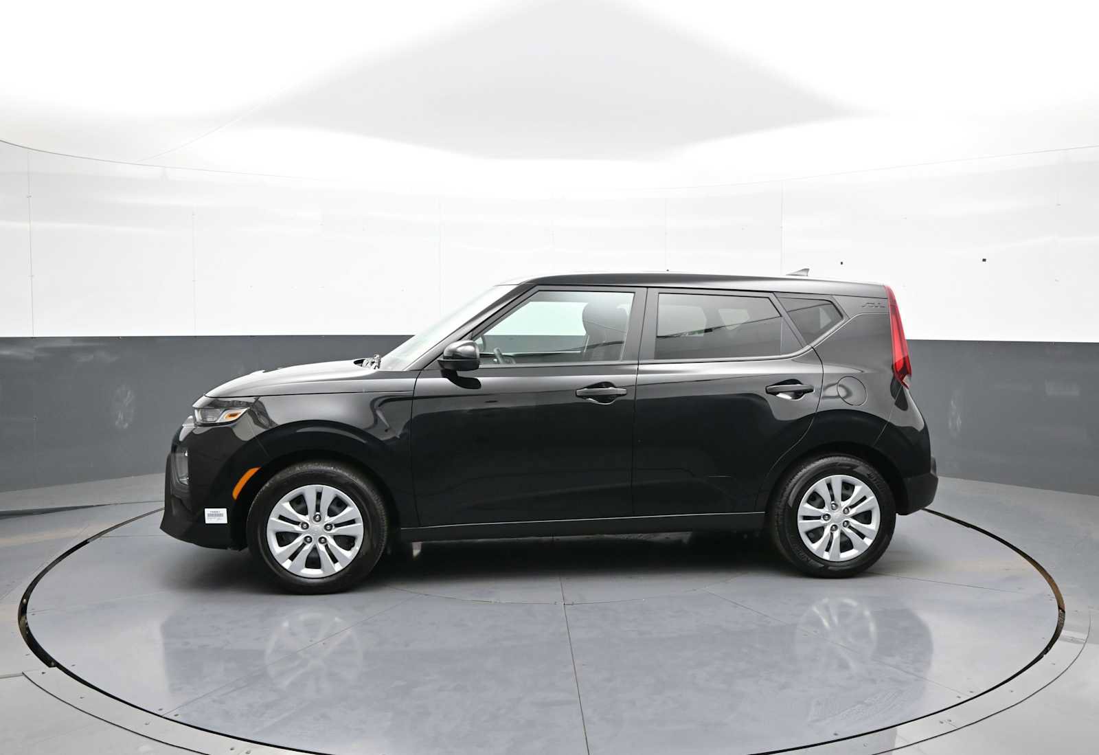 Used 2022 Kia Soul LX FWD image 8