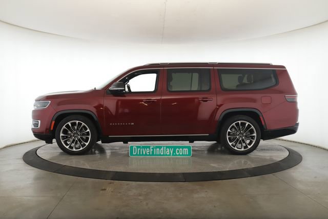 Used 2025 Jeep Wagoneer L Series III w/ Premium Group I image 9
