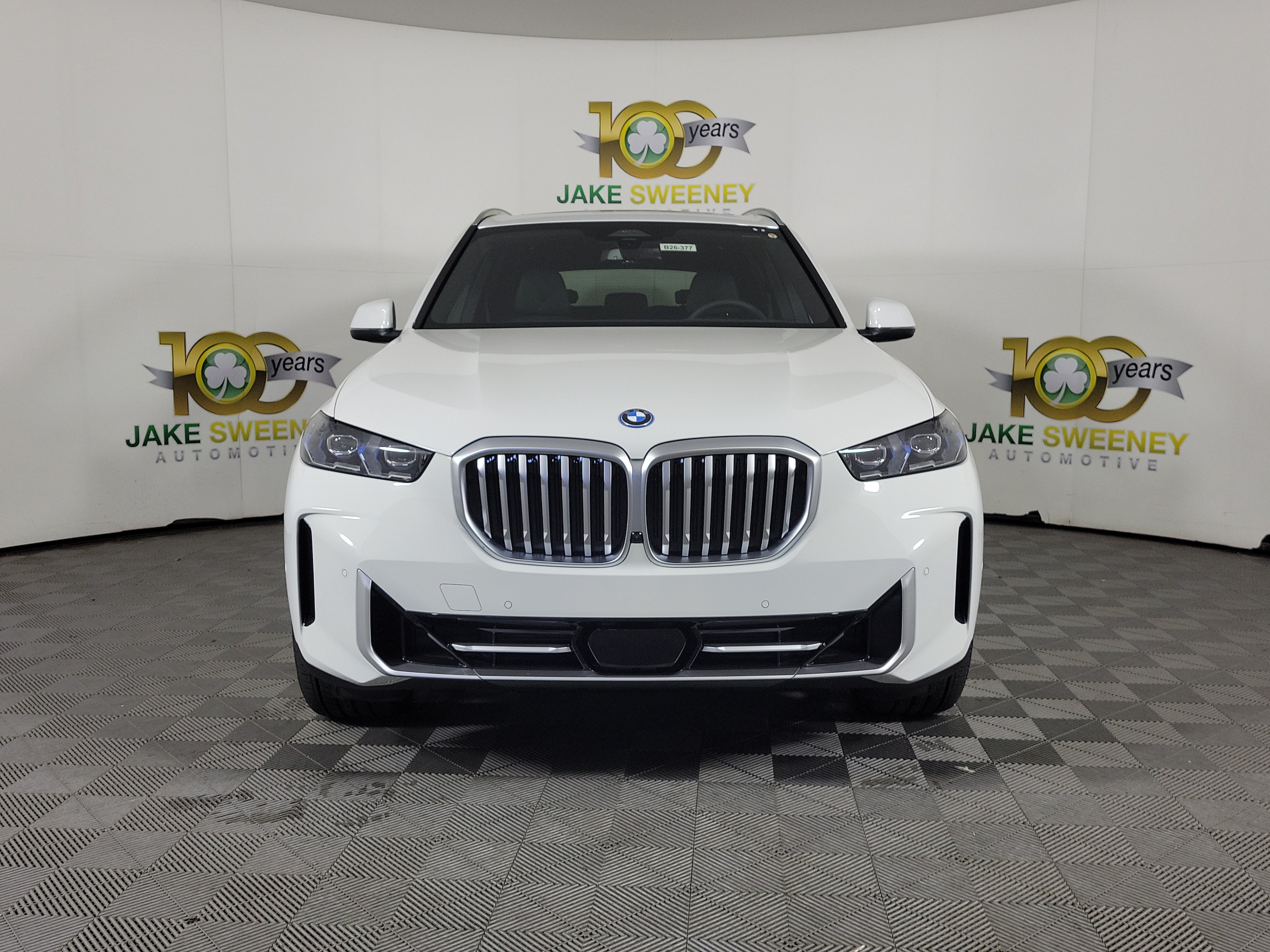 New 2026 BMW X5 xDrive50e AWD/4WD image 2