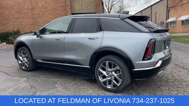 Certified 2025 Cadillac Optiq Luxury 1 w/ LPO, Floor Liner Package image 6