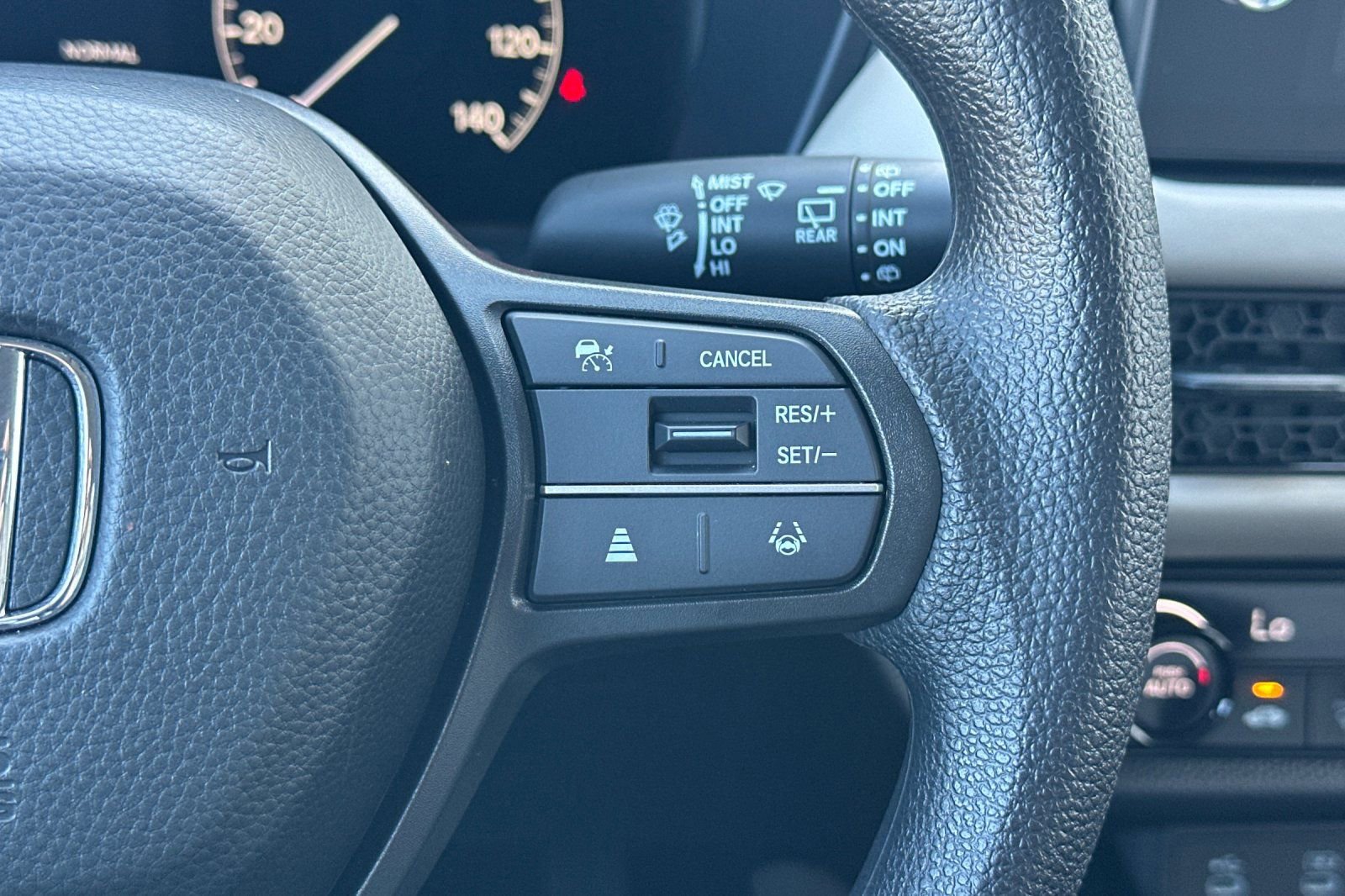 Certified 2026 Honda HR-V LX image 28