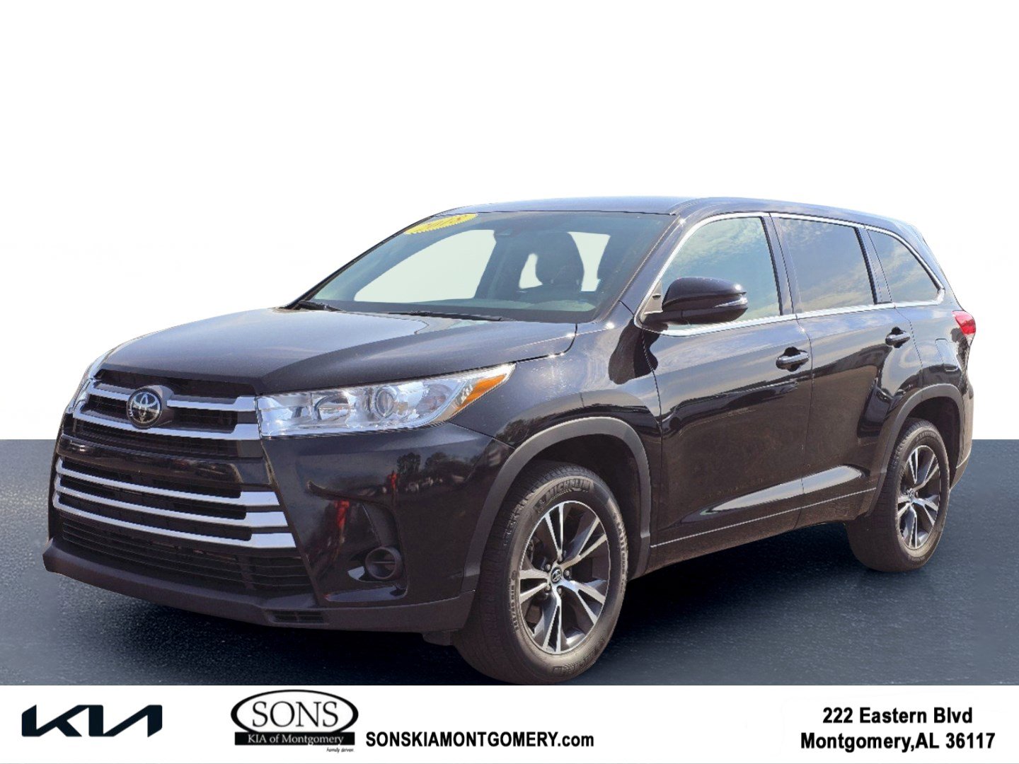Used 2018 Toyota Highlander LE image 1