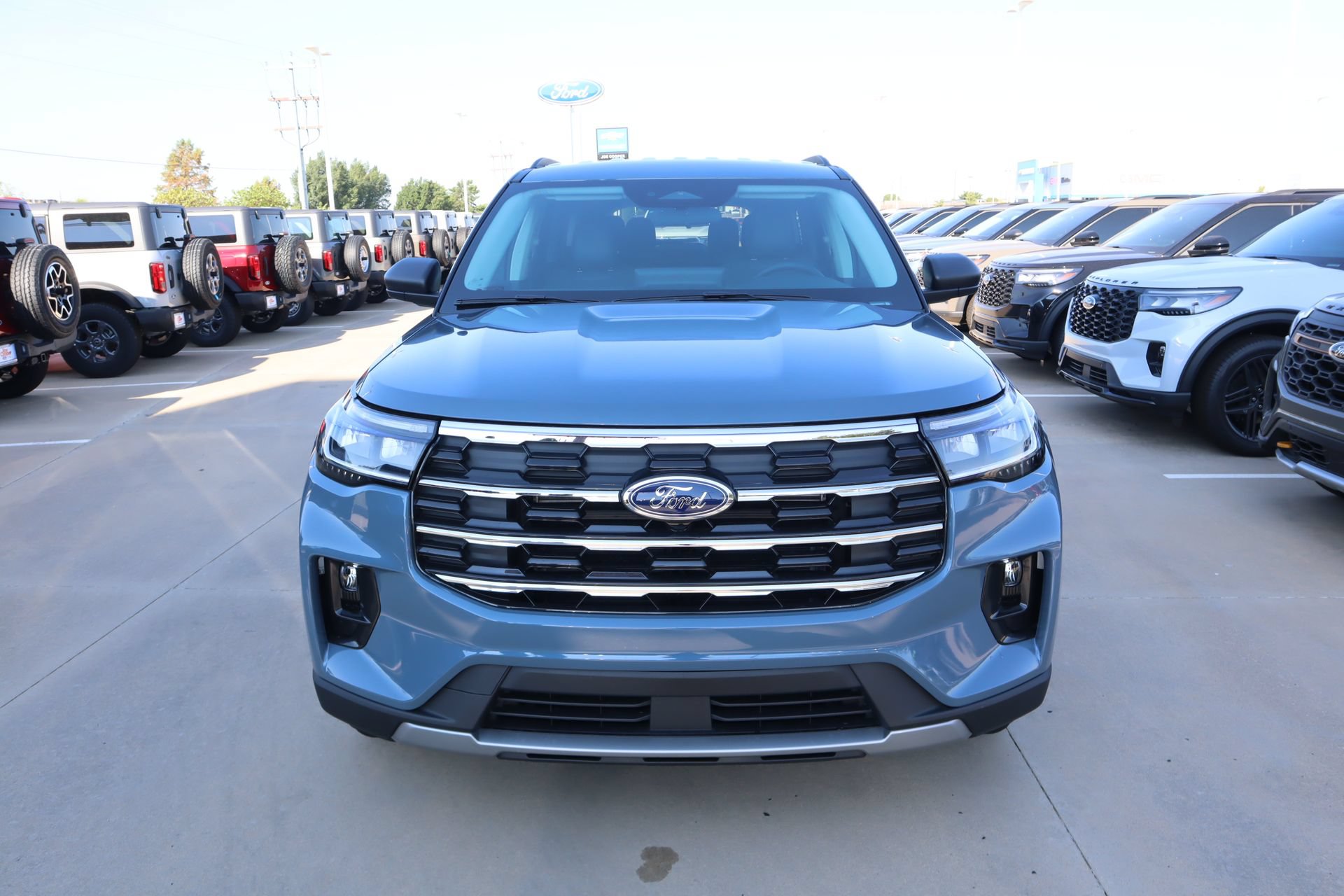New 2026 Ford Explorer Active w/ Active Comfort Package RWD image 10