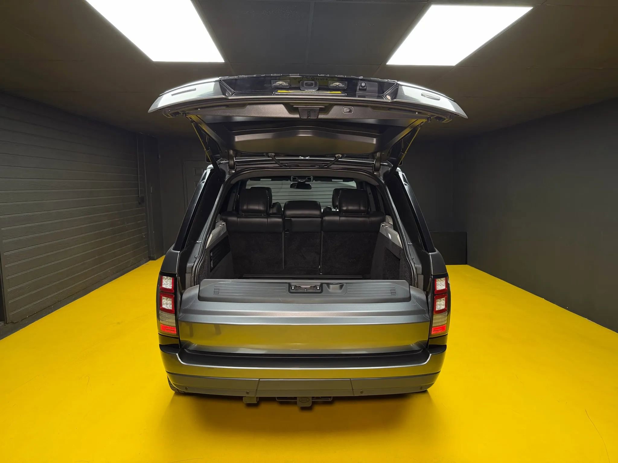 Used 2014 Land Rover Range Rover Supercharged image 13