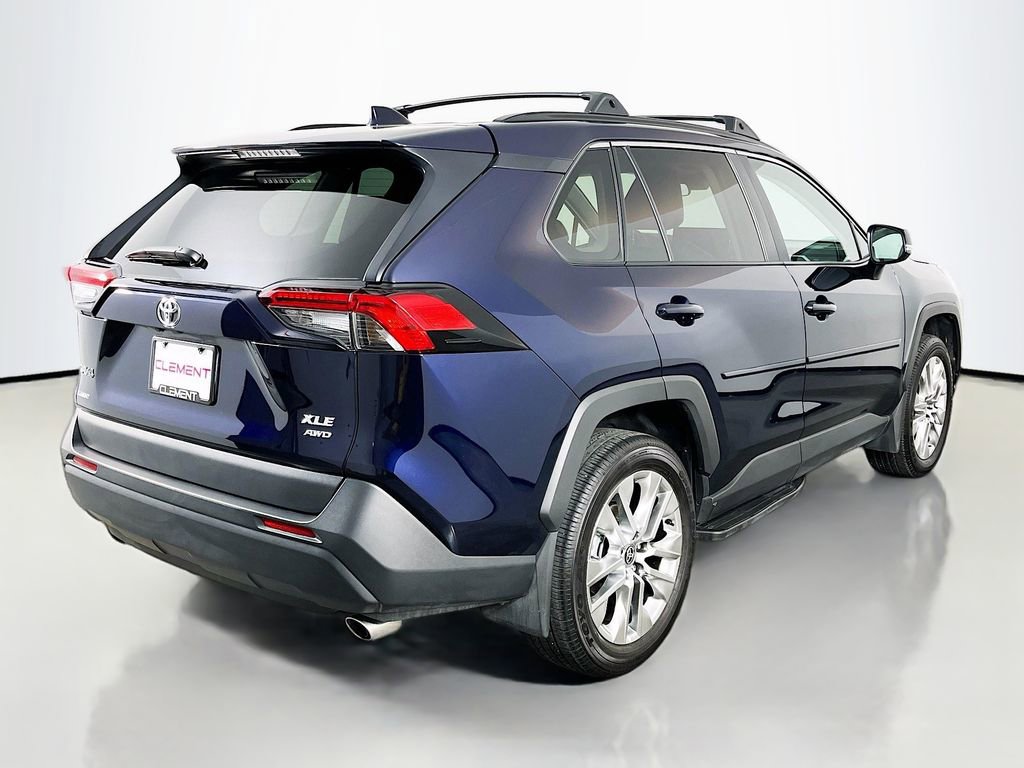 Used 2025 Toyota RAV4 XLE Premium AWD/4WD image 7