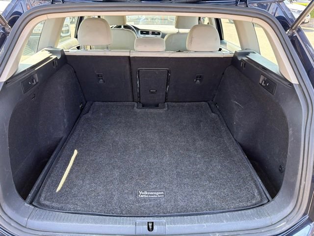 Used 2017 Volkswagen Golf S AWD/4WD image 21