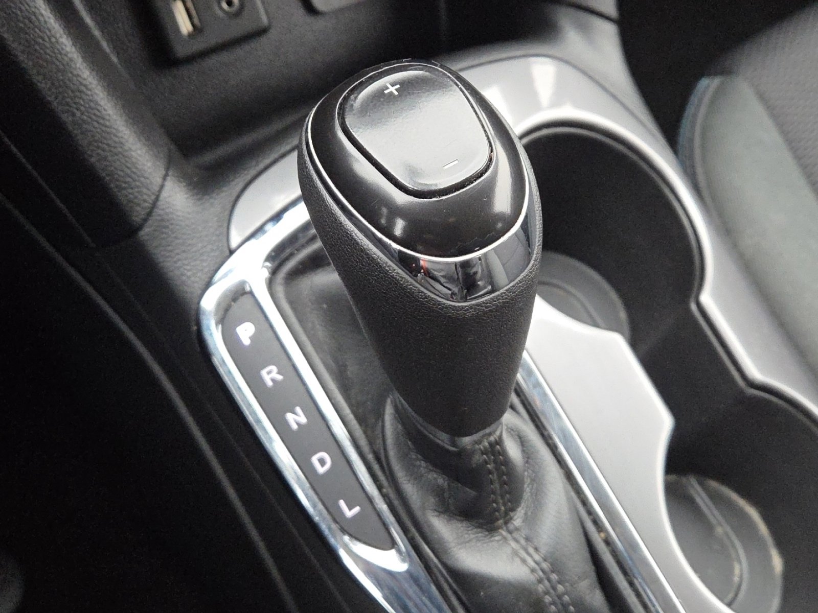 Used 2016 Chevrolet Cruze LT w/ Convenience Package image 30