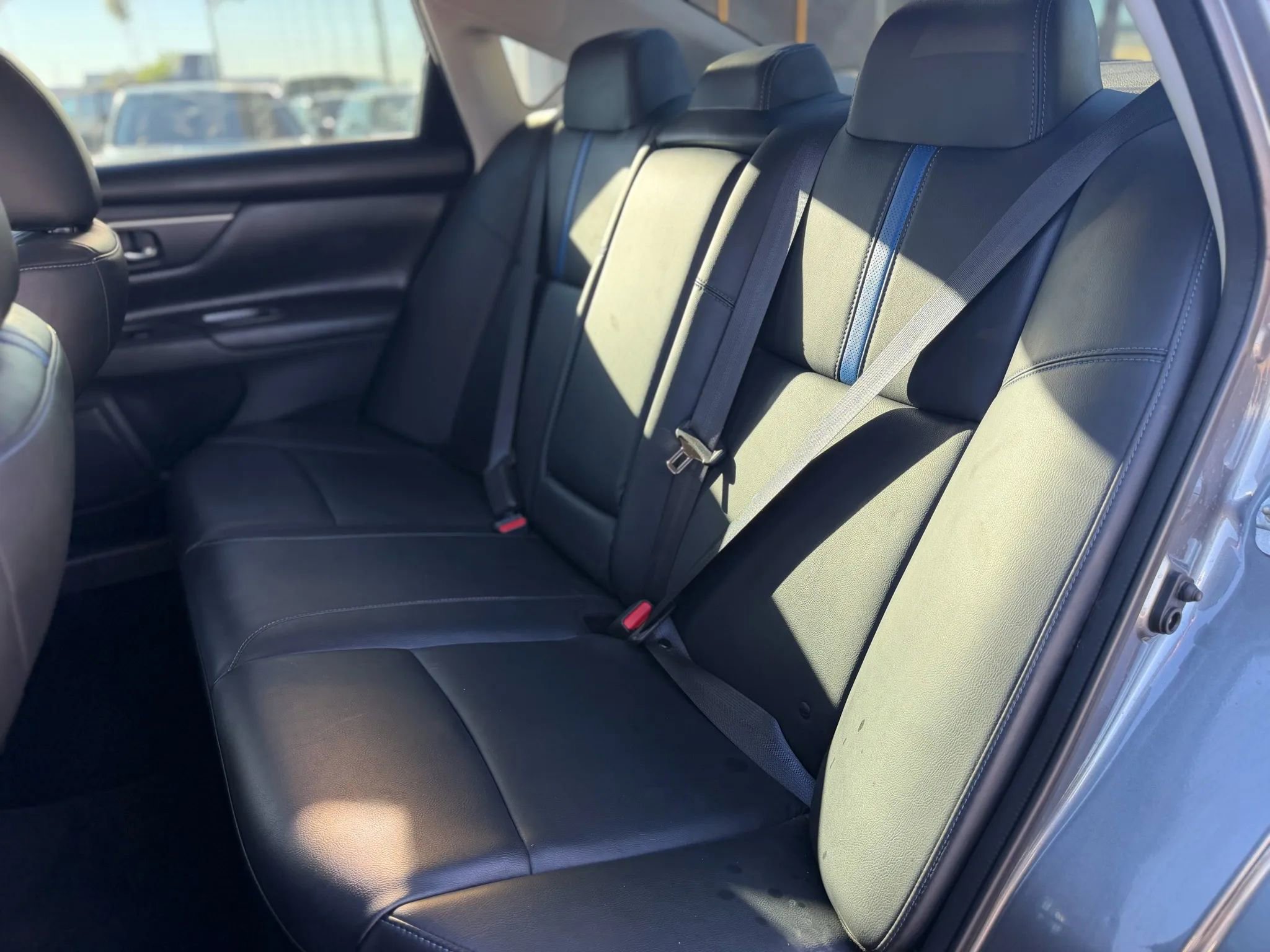 Used 2018 Nissan Altima 2.5 SR w/ SR Midnight Edition image 13