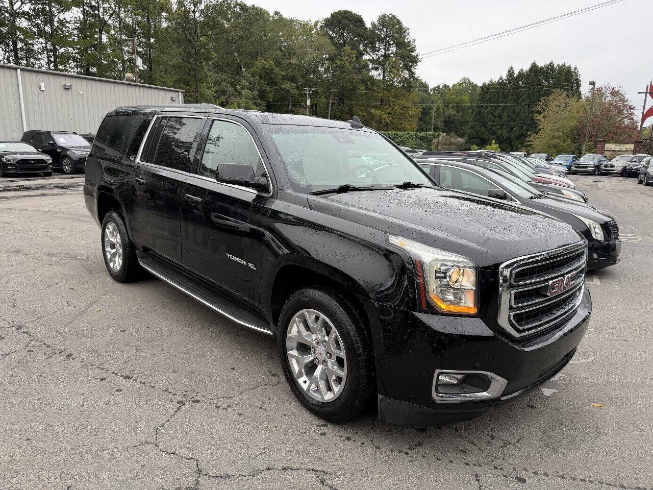 Used 2016 GMC Yukon XL SLT w/ Open Road Package RWD image 3