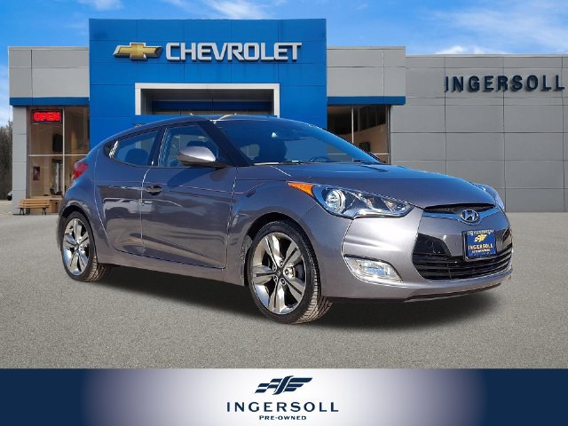 Used 2017 Hyundai Veloster Value Edition FWD image 1