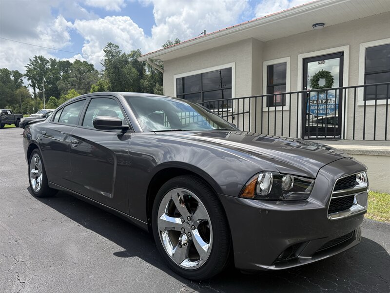 Used 2014 Dodge Charger SXT Plus RWD image 1