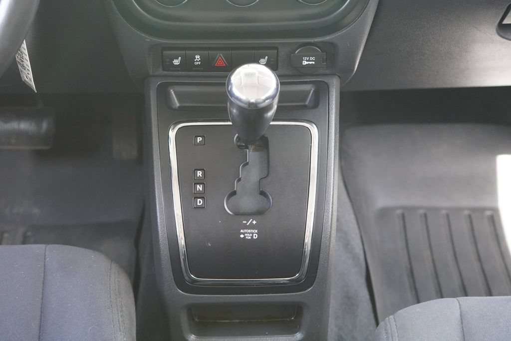 Used 2012 Jeep Patriot Latitude FWD image 21
