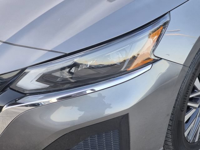 Used 2023 Nissan Altima 2.5 SV AWD/4WD image 6