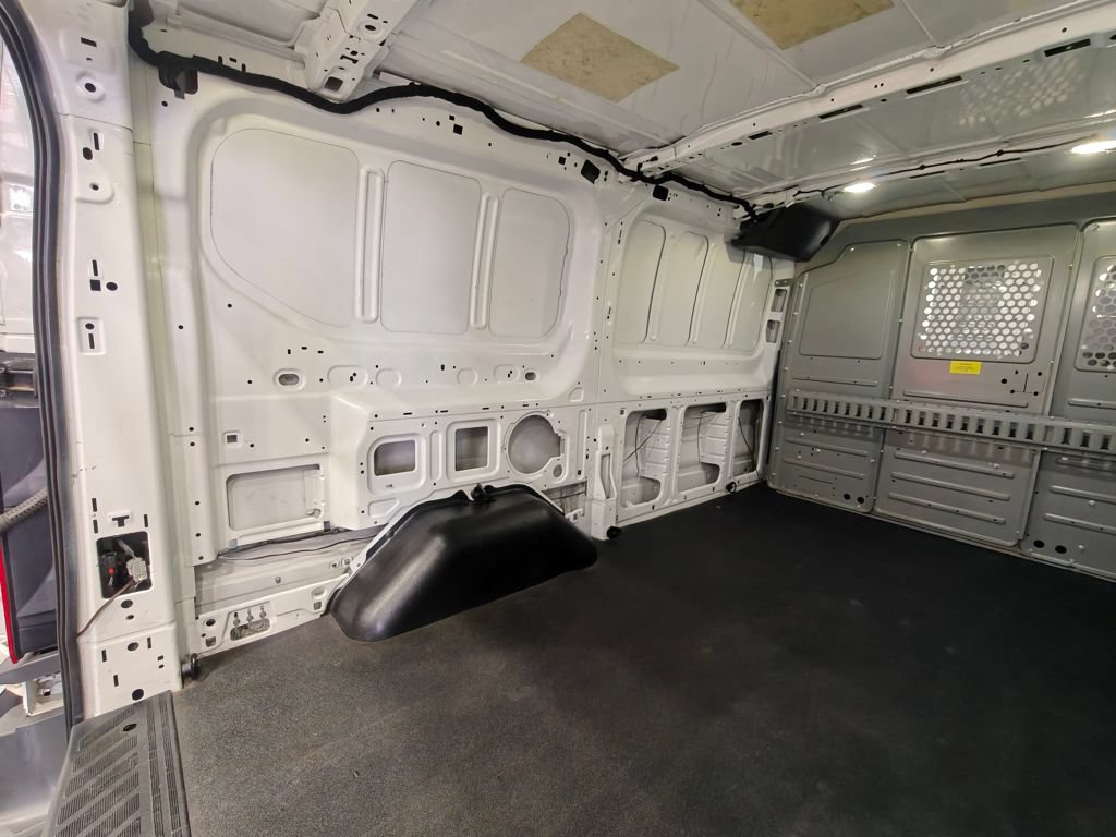 Used 2017 Ford Transit 150 130 Low Roof RWD image 36